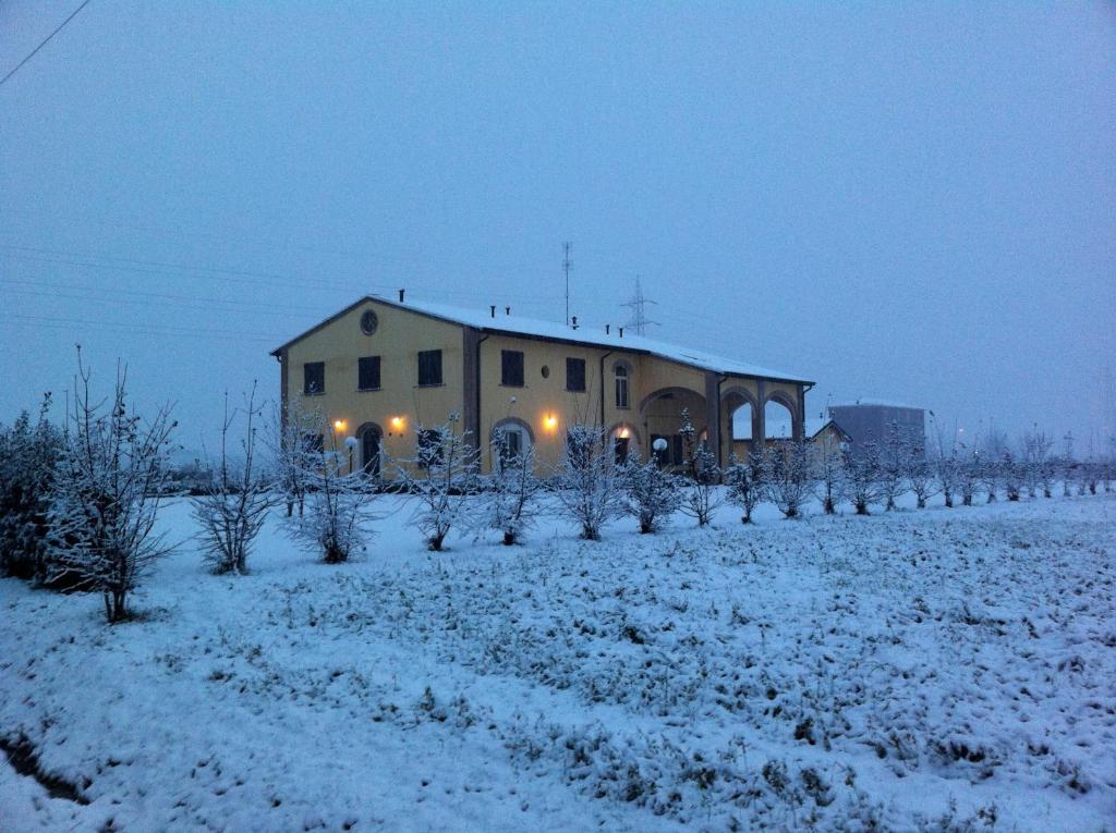 Agriturismo Il Mondo Guest House ปาร์มา ภายนอก รูปภาพ