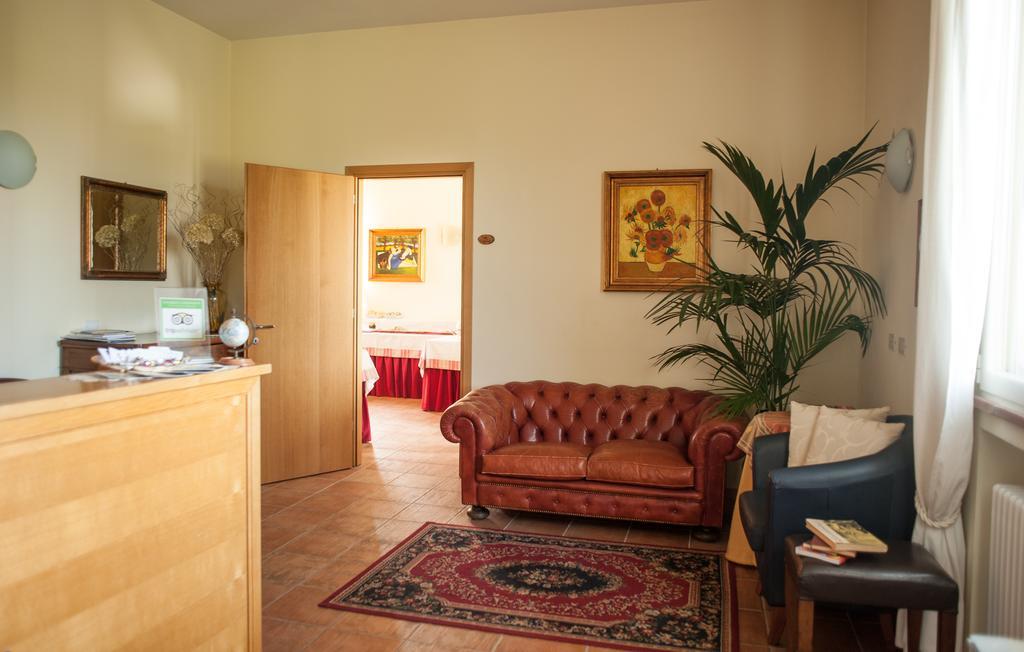 Agriturismo Il Mondo Guest House ปาร์มา ภายนอก รูปภาพ
