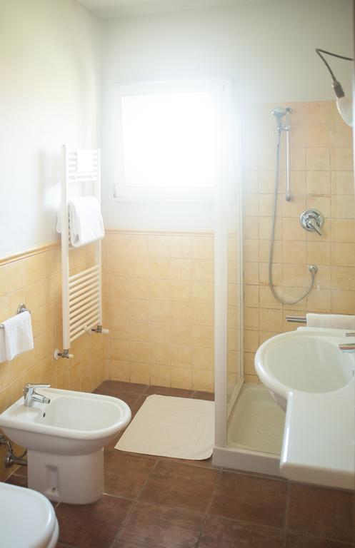 Agriturismo Il Mondo Guest House ปาร์มา ห้อง รูปภาพ