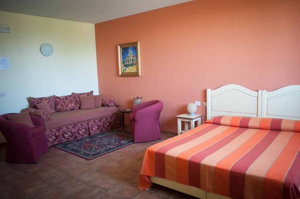 Agriturismo Il Mondo Guest House ปาร์มา ห้อง รูปภาพ