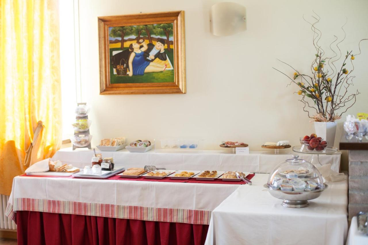 Agriturismo Il Mondo Guest House ปาร์มา ภายนอก รูปภาพ