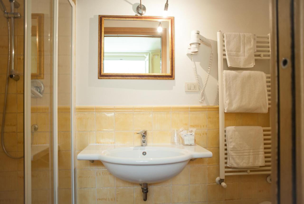 Agriturismo Il Mondo Guest House ปาร์มา ห้อง รูปภาพ