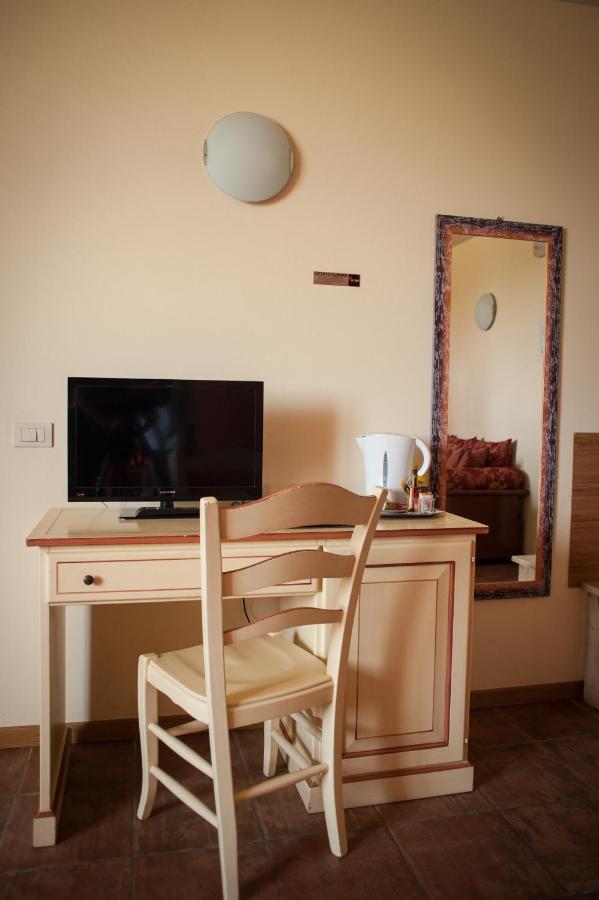 Agriturismo Il Mondo Guest House ปาร์มา ห้อง รูปภาพ